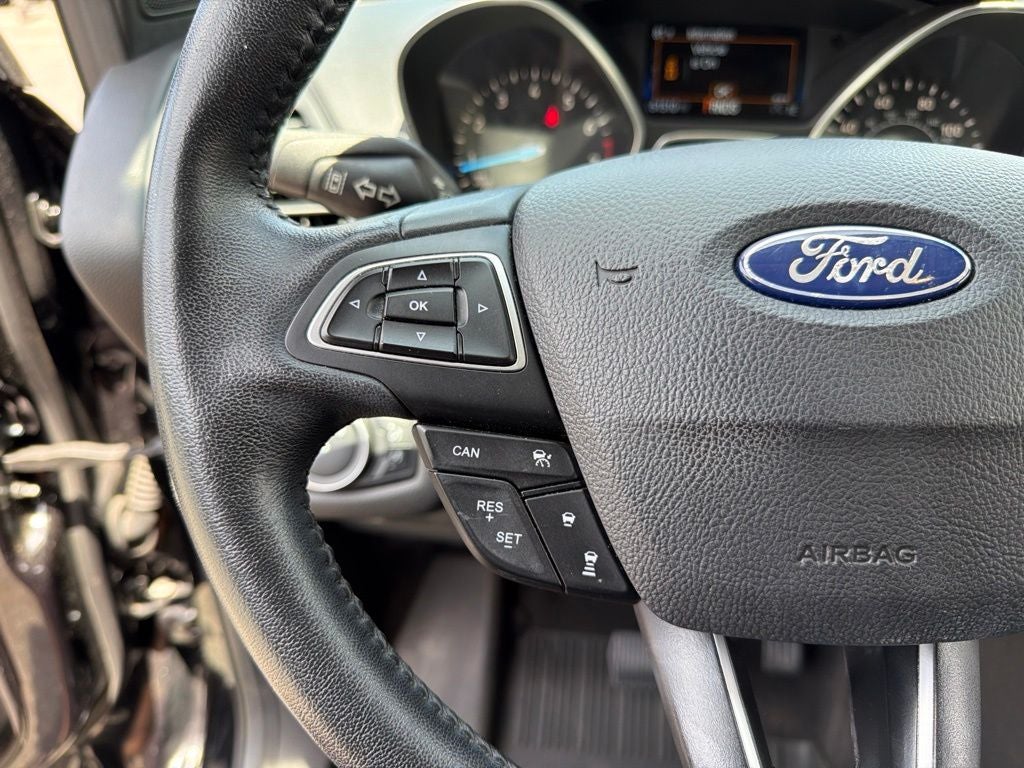 2019 Ford Escape SEL **** ONE OWNER ** CLEAN TRADE ***
