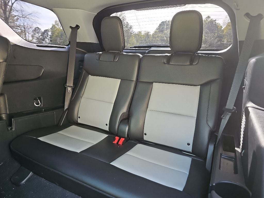 2024 Ford Explorer XLT *** ONE OWNER ** CLEAN TRADE ****
