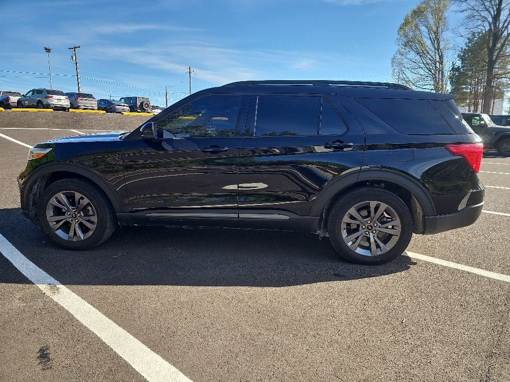 2024 Ford Explorer XLT *** ONE OWNER ** CLEAN TRADE ****