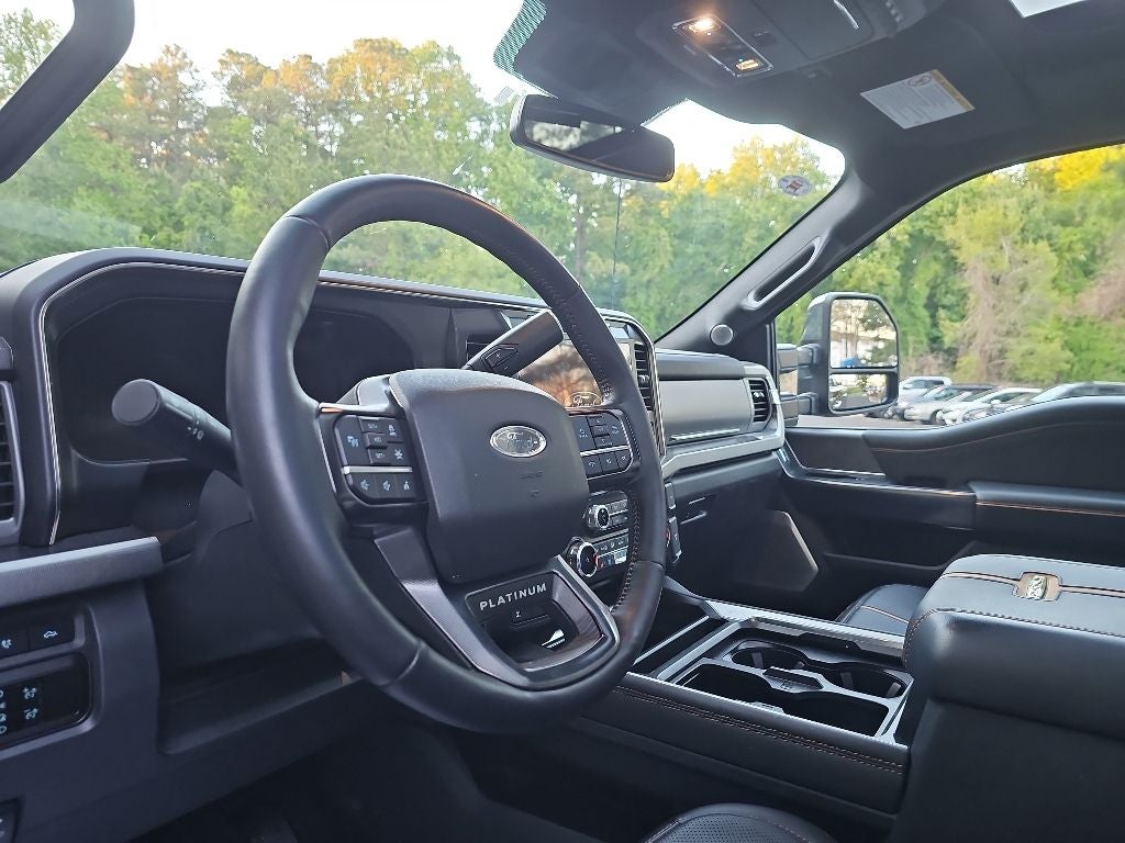 2024 Ford F-350SD Platinum *** ONE OWNER ** LOW MILES