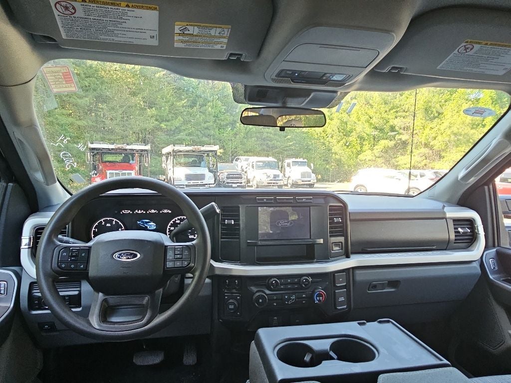 2024 Ford F-350SD XLT DRW *** ONE OWNER ***