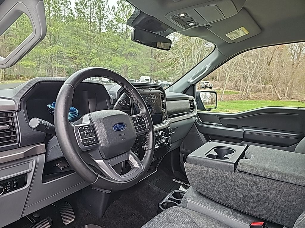 2024 Ford F-150 XLT *** ONE OWNER ***