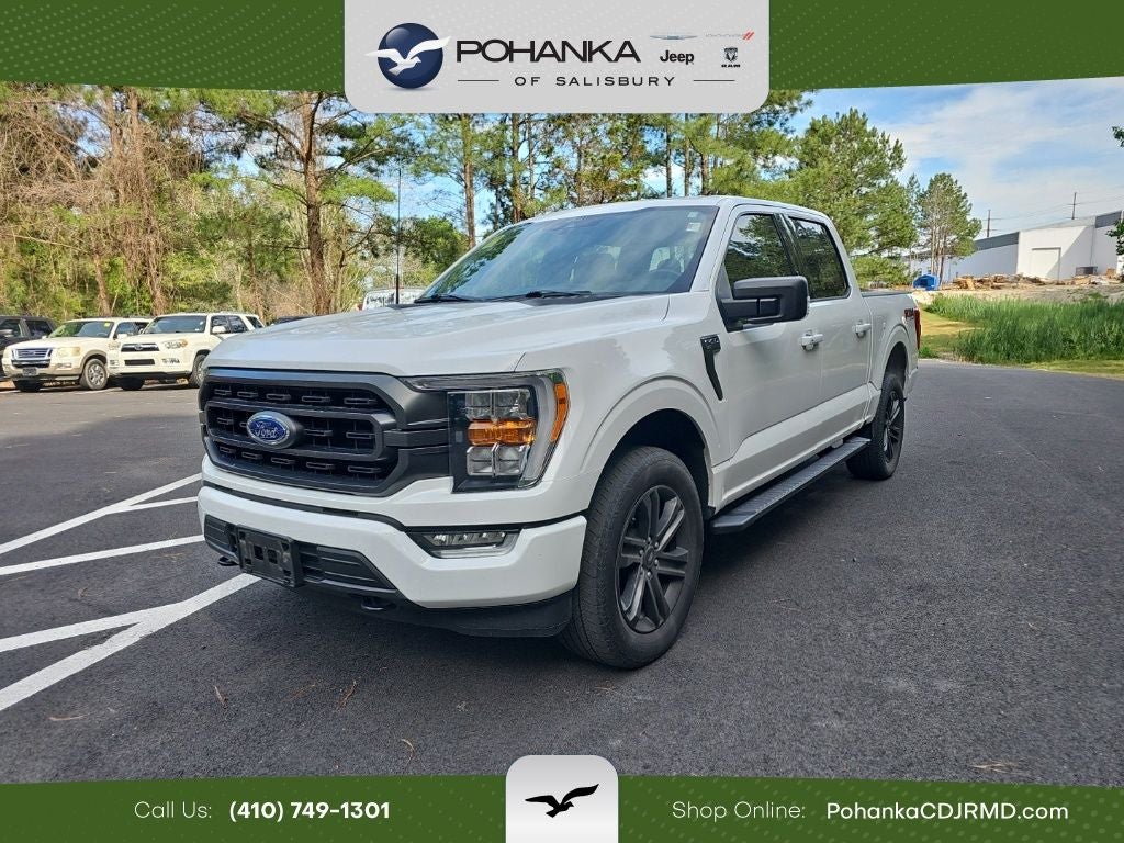 2021 Ford F-150 XLT *** ONE OWNER ** LOW MILES ***