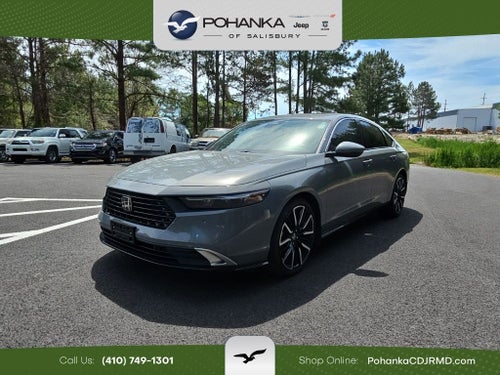2025 Honda Accord Hybrid Touring *** LOCAL OWNED LOW MILEAGE ***
