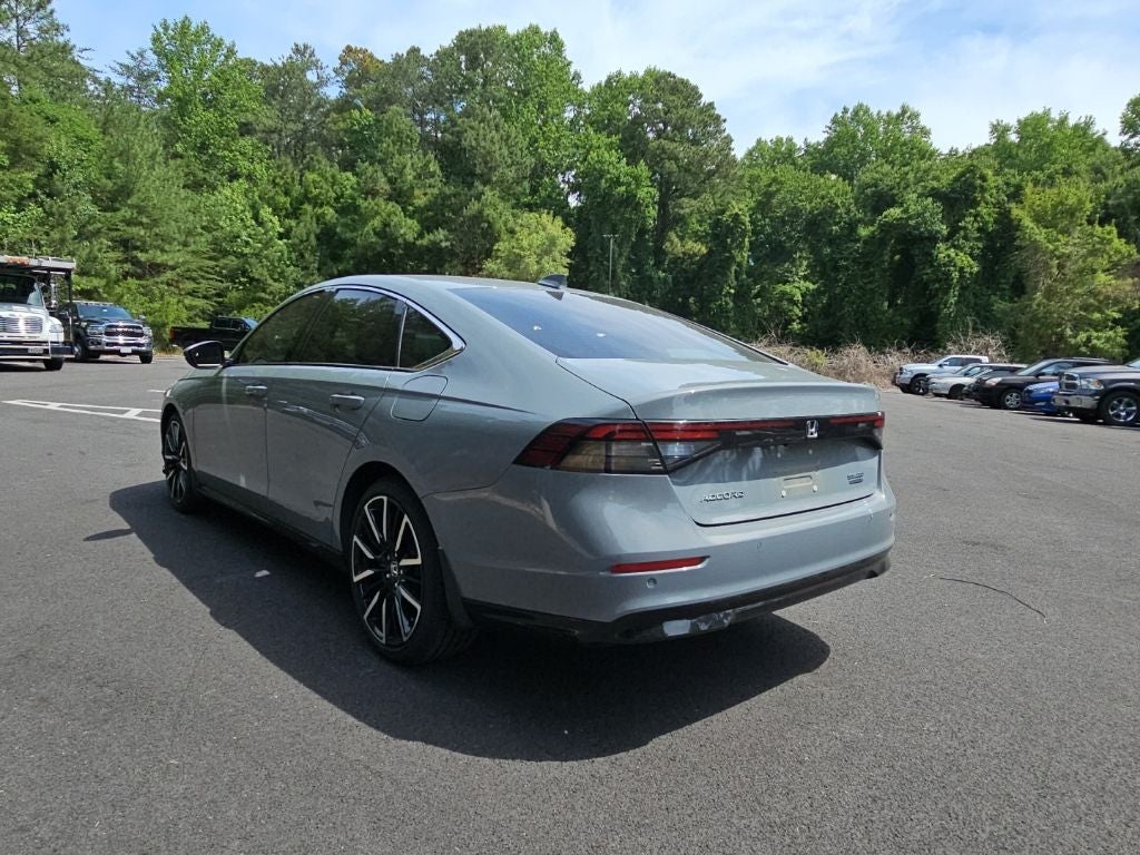 2025 Honda Accord Hybrid Touring *** LOCAL OWNED LOW MILEAGE ***