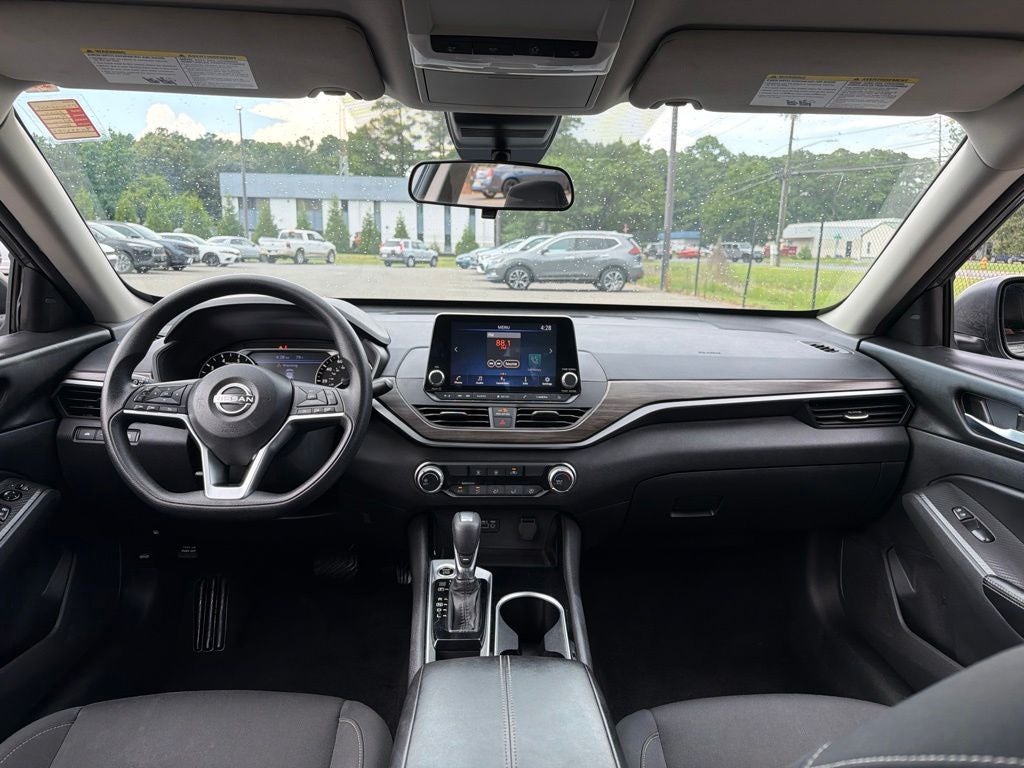 2024 Nissan Altima 2.5 SV *** ONE OWNER ***