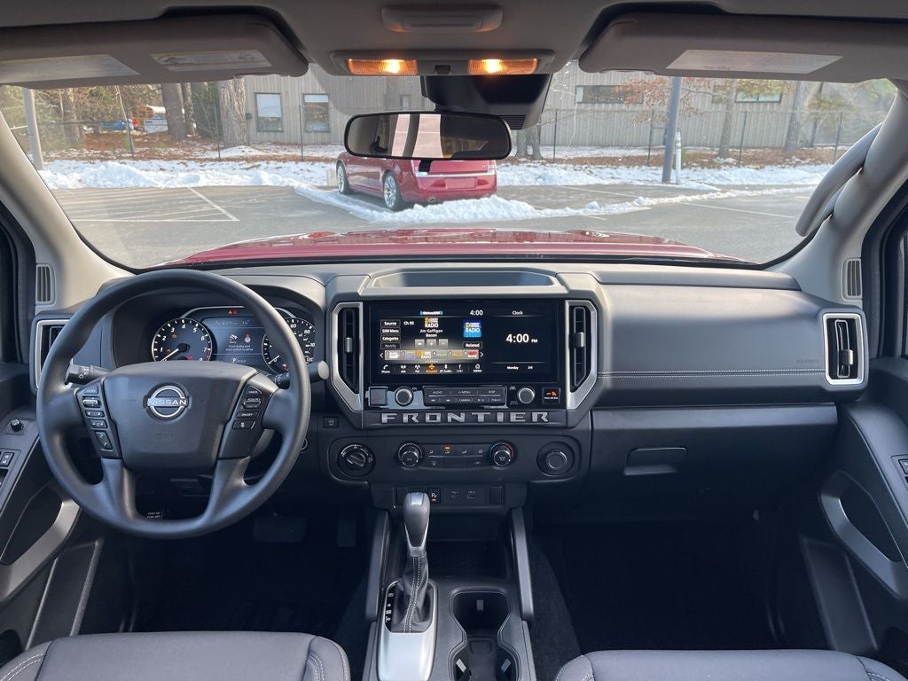 2025 Nissan Frontier SV