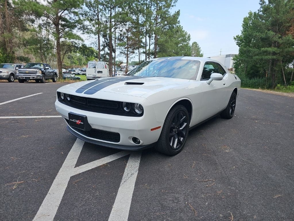 2023 Dodge Challenger SXT *** ONE OWNER ** CLEAN TRADE ***