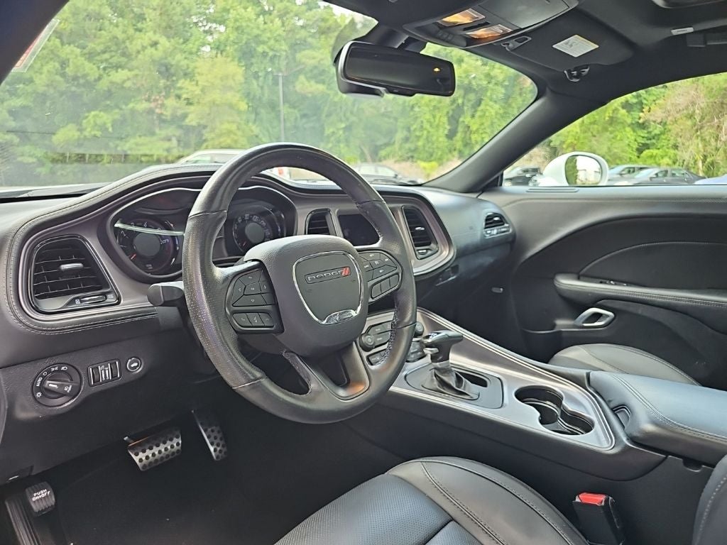 2023 Dodge Challenger SXT *** ONE OWNER ** CLEAN TRADE ***