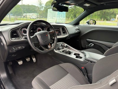 2022 Dodge Challenger R/T Scat Pack *** CLEAN TRADE ** LOW MILES ****