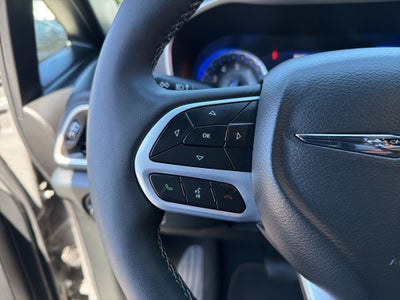 2025 Chrysler Pacifica Select *** ONE OWNER ***