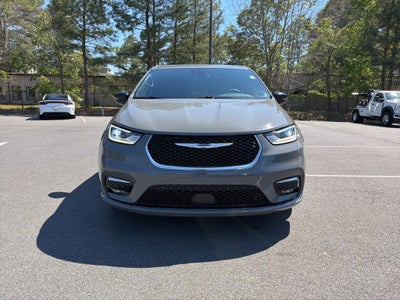 2025 Chrysler Pacifica Select *** ONE OWNER ***