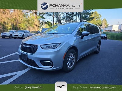 2023 Chrysler Pacifica Touring L *** ONE OWNER ***