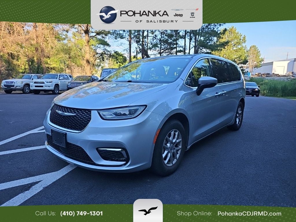 2023 Chrysler Pacifica Touring L *** ONE OWNER ***