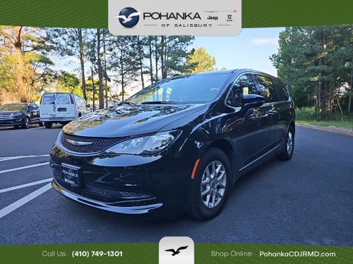 2025 Chrysler Voyager LX *** ONE OWNER ***
