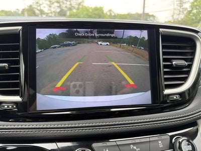 2024 Chrysler Pacifica Hybrid Select