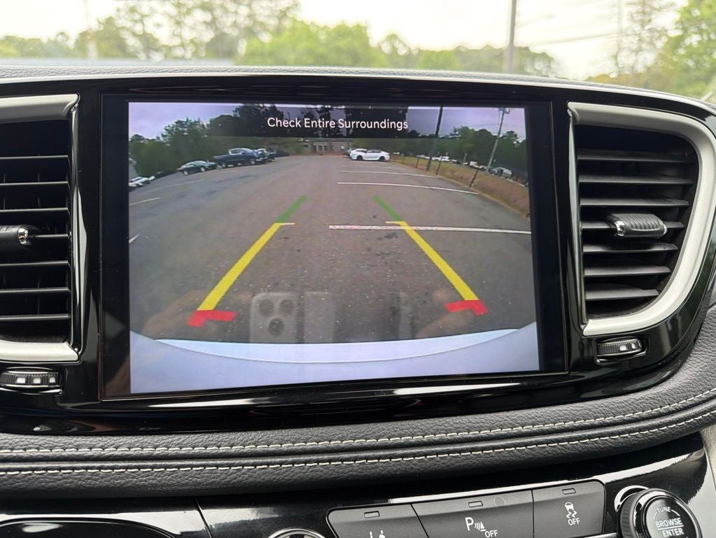 2024 Chrysler Pacifica Hybrid Select