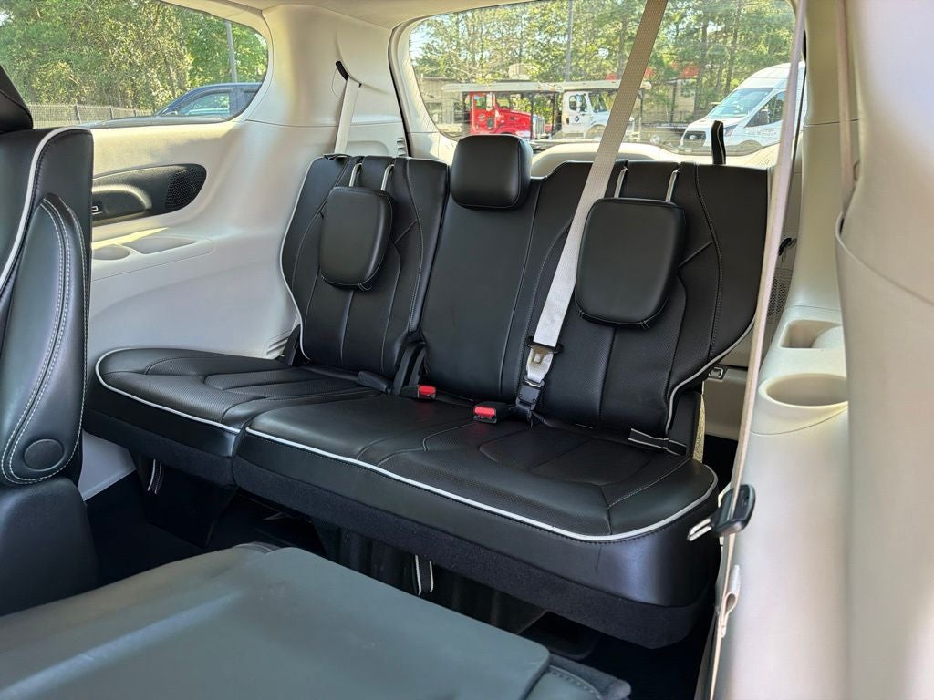 2023 Chrysler Pacifica Hybrid Limited