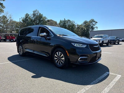 2023 Chrysler Pacifica Hybrid Limited