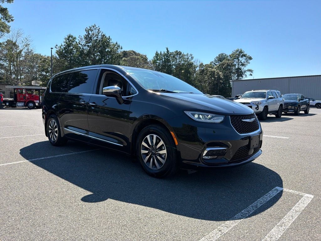 2023 Chrysler Pacifica Hybrid Limited