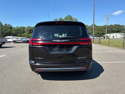 2023 Chrysler Pacifica Hybrid Limited