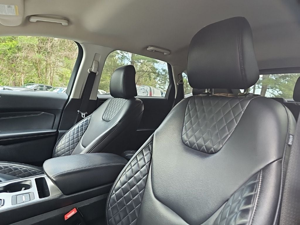 2024 Ford Edge Titanium *** ONE OWNER ***