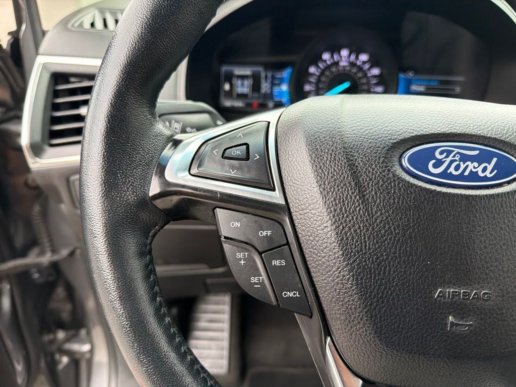 2024 Ford Edge Titanium *** ONE OWNER ***