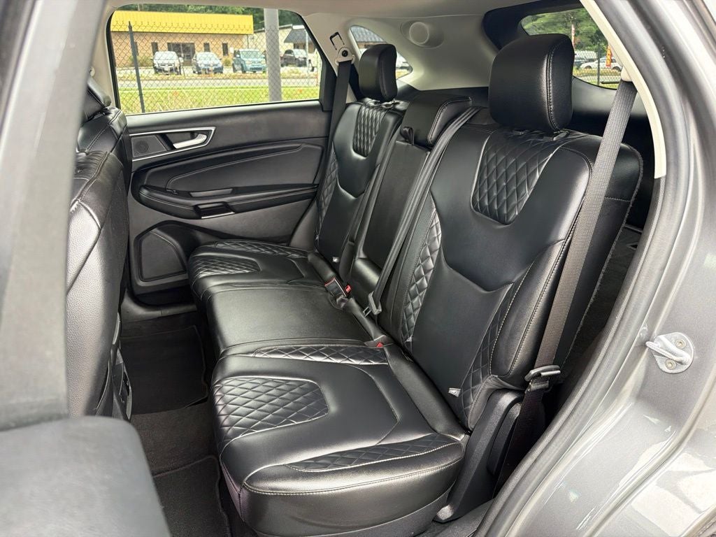 2024 Ford Edge Titanium *** ONE OWNER ***