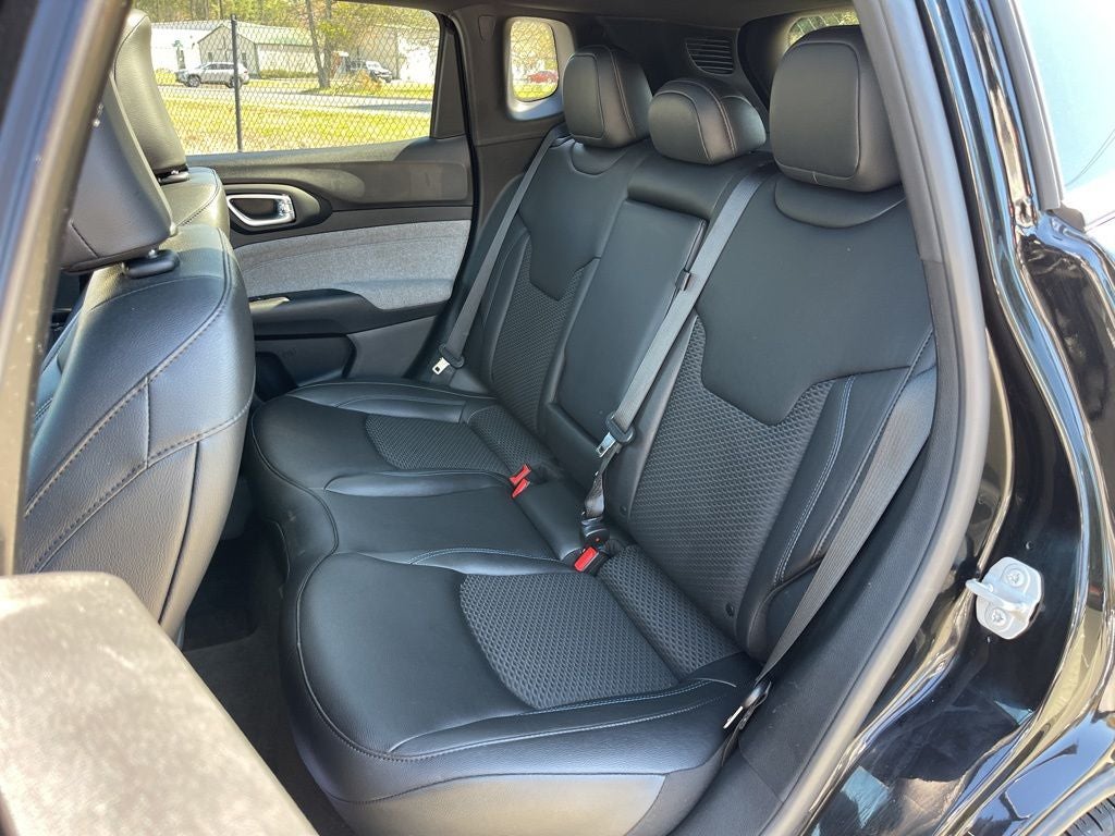 2025 Jeep Compass Latitude *** ONE OWNER ***