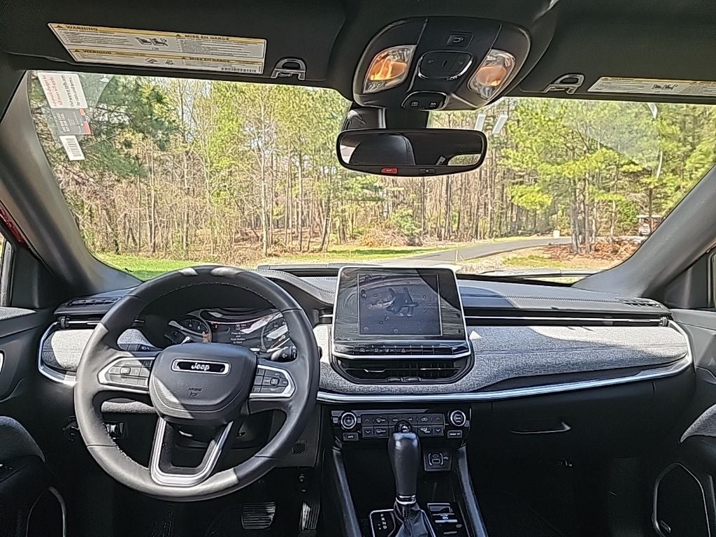 2025 Jeep Compass Latitude **** ONE OWNER ****