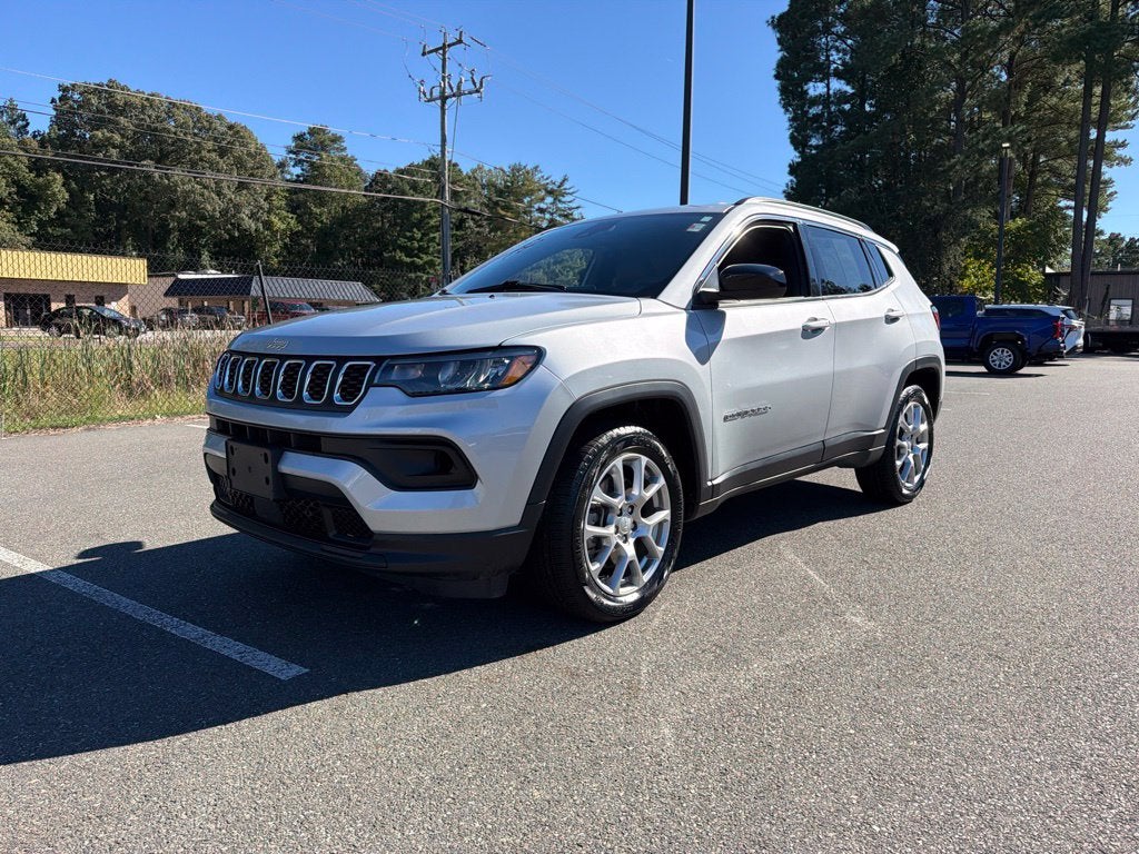 2024 Jeep Compass Latitude Lux