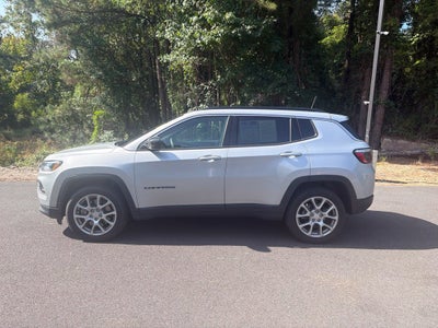 2024 Jeep Compass Latitude Lux