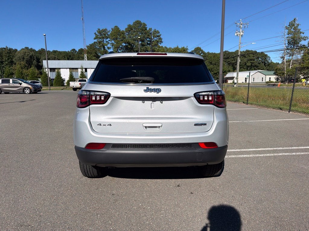 2024 Jeep Compass Latitude Lux