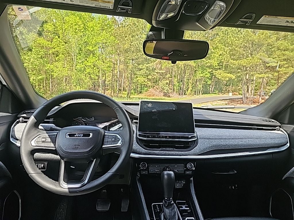 2024 Jeep Compass Latitude Lux **** ONE OWNER ** LOW MILES ****