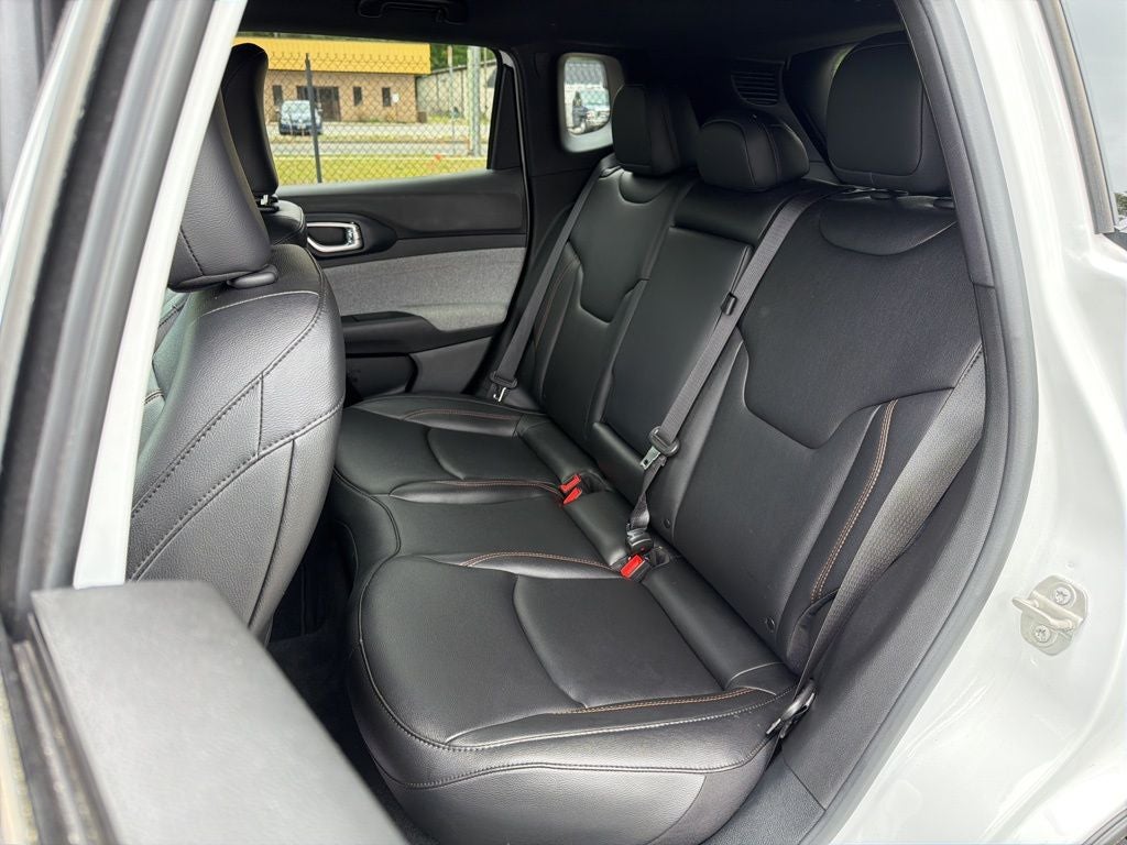 2024 Jeep Compass Latitude Lux **** ONE OWNER ** LOW MILES ****