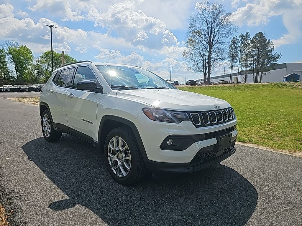 2024 Jeep Compass Latitude Lux **** ONE OWNER ** LOW MILES ****