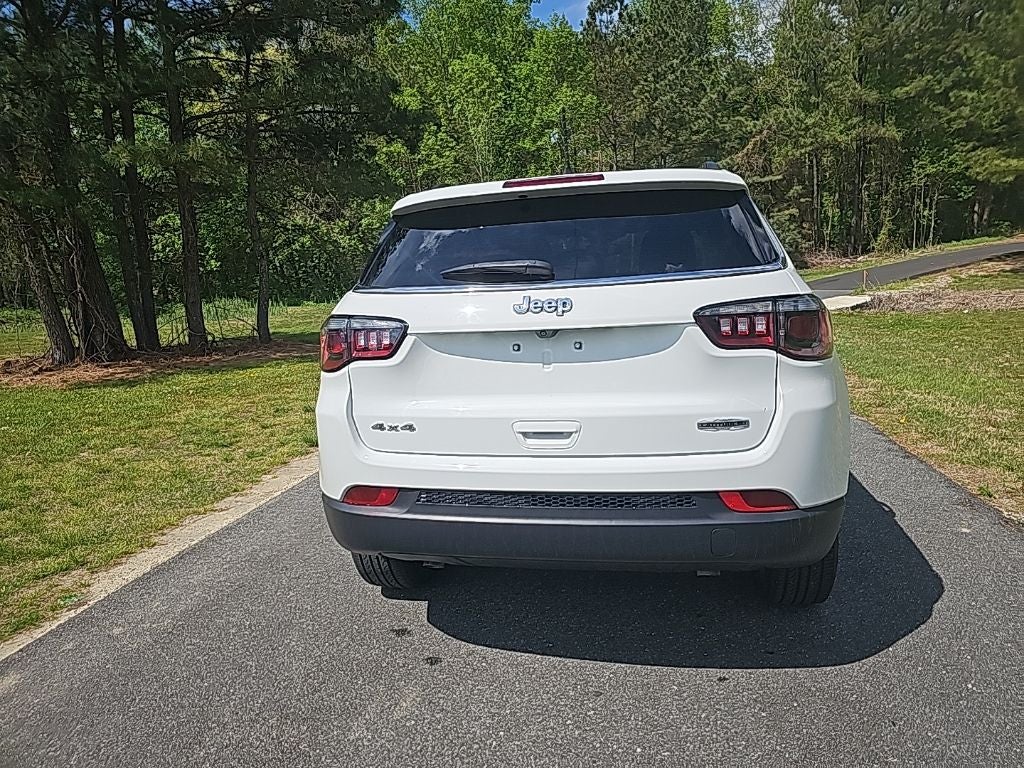 2024 Jeep Compass Latitude Lux **** ONE OWNER ** LOW MILES ****