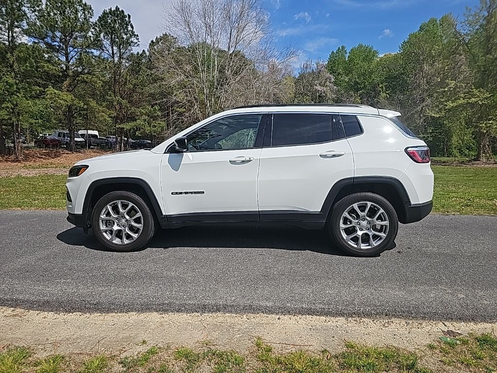2024 Jeep Compass Latitude Lux **** ONE OWNER ** LOW MILES ****
