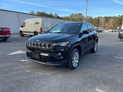 2024 Jeep Compass Latitude Lux