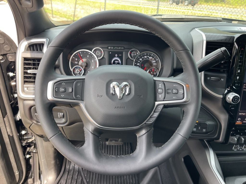 2025 RAM 3500 Big Horn **** ONE OWNER ****