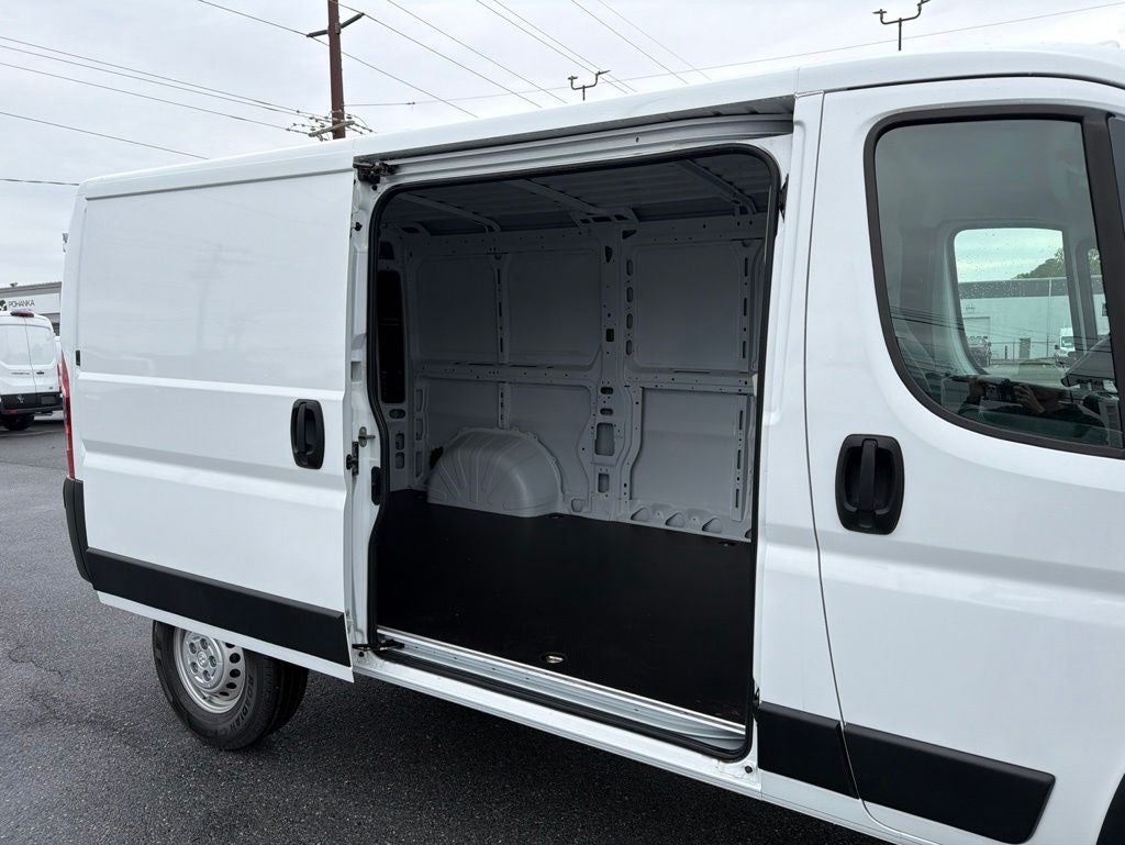 2025 RAM ProMaster 1500 Low Roof