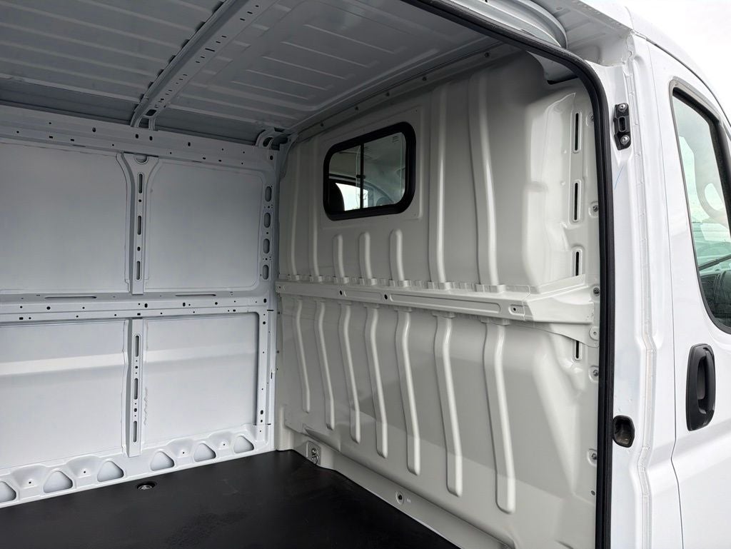 2025 RAM ProMaster 1500 Low Roof