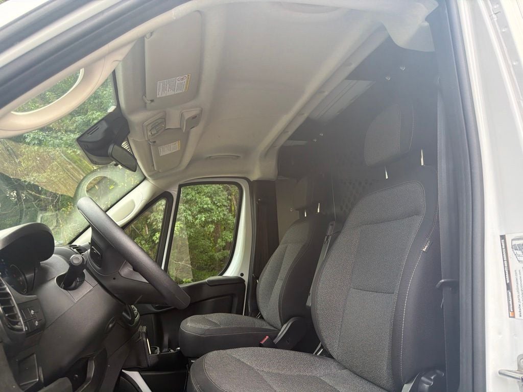 2025 RAM ProMaster 2500 Base