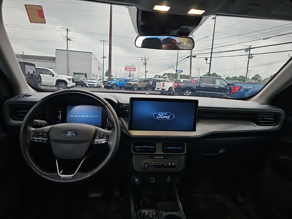 2025 Ford Maverick Lobo Standard *** ONE OWNER ** LOW MILES ***