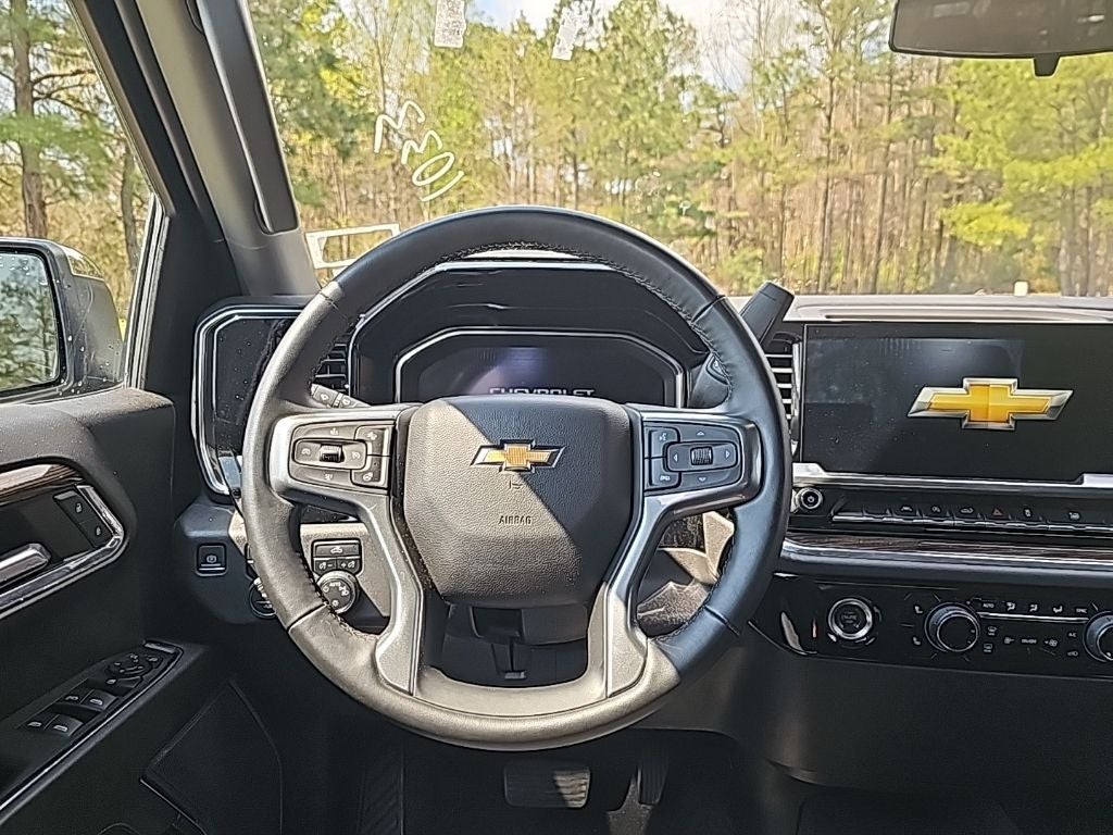 2024 Chevrolet Silverado 1500 LT *** ONE OWNER ***