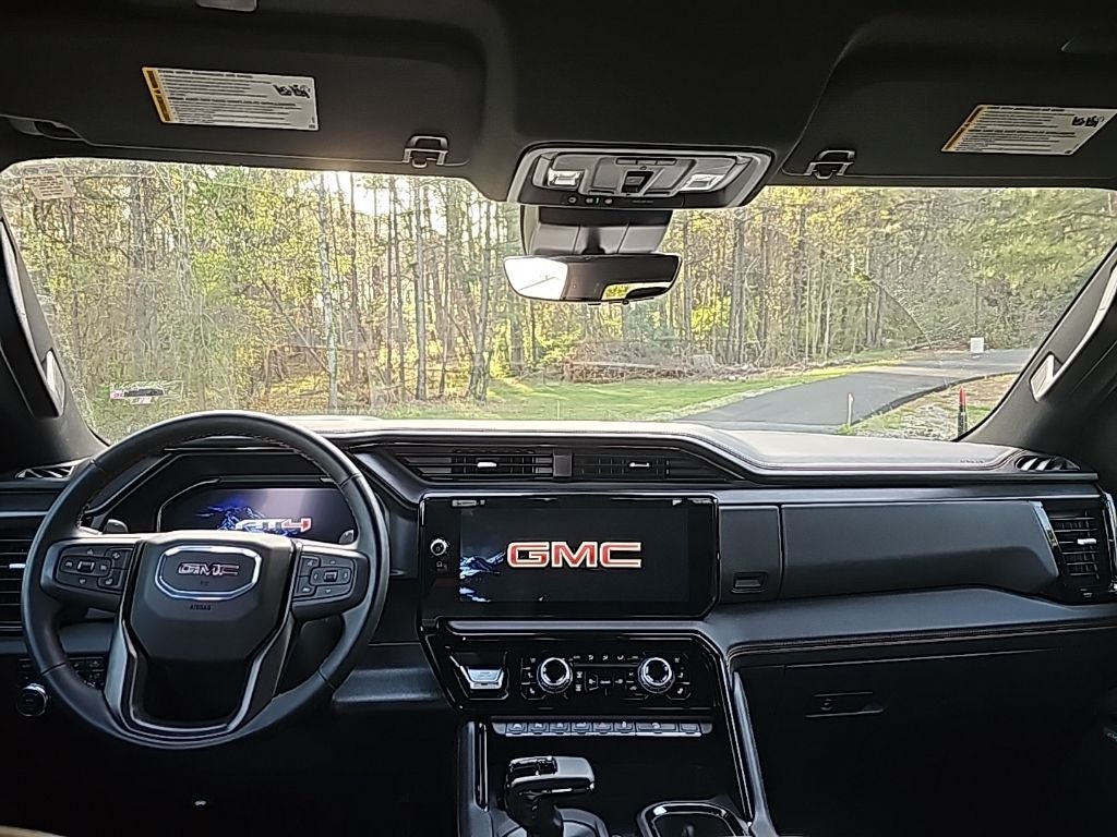 2025 GMC Sierra 1500 AT4 *** ONE OWNER ** LOW MILES ****