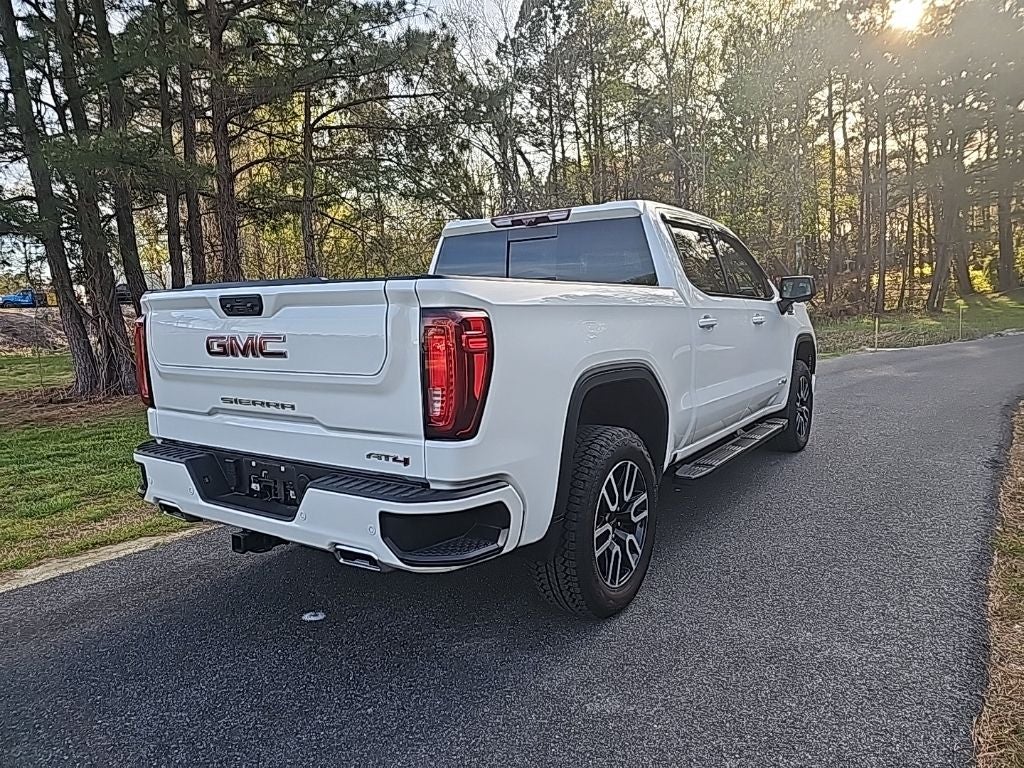 2025 GMC Sierra 1500 AT4 *** ONE OWNER ** LOW MILES ****