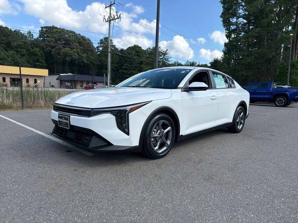 2025 Kia K4 LXS