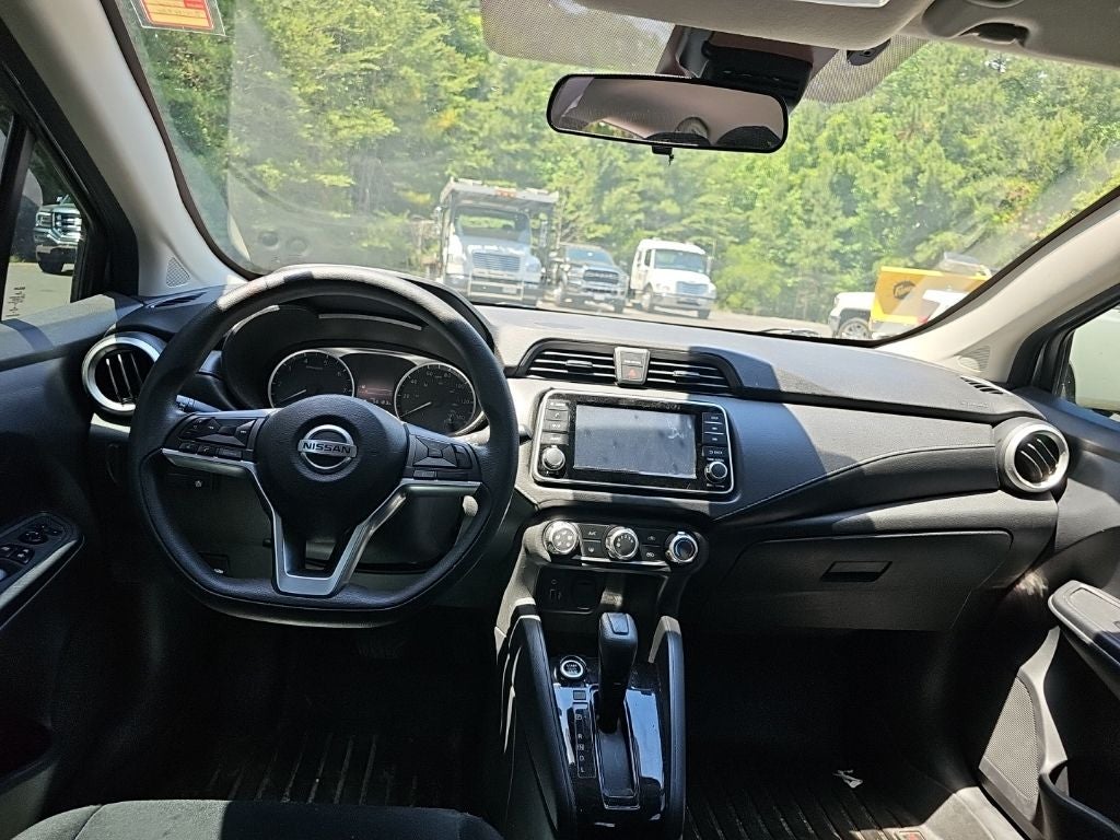 2021 Nissan Versa 1.6 S *** LOCAL LOW LOW MILES ***