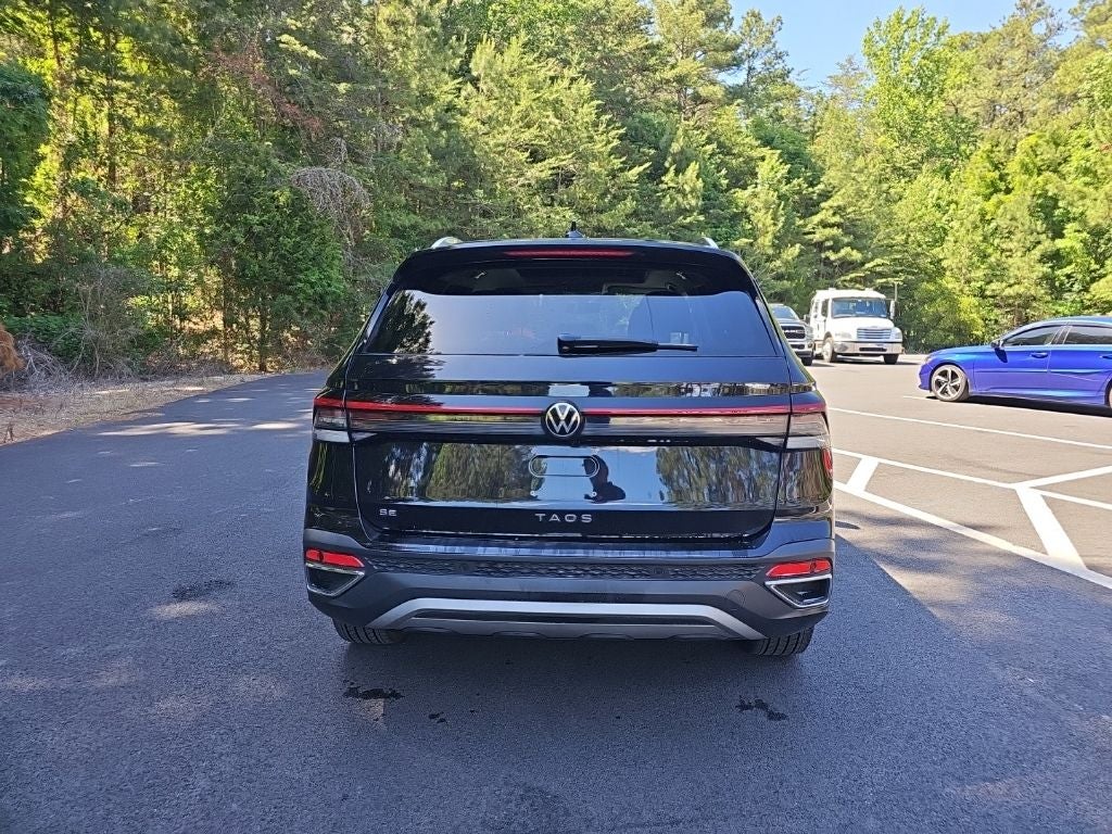 2025 Volkswagen Taos 1.5T SE